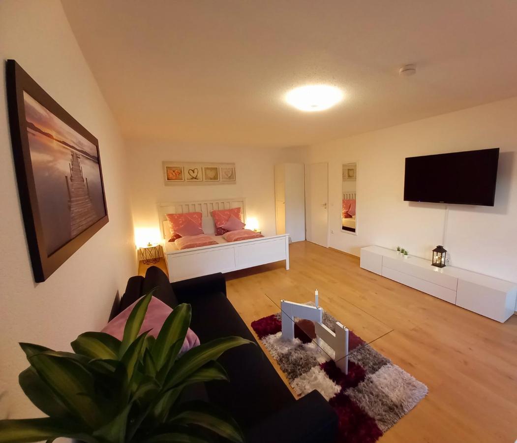 Ferienwohnung Am Waldsee Mit Schwimmbad ゲルンスバッハ エクステリア 写真